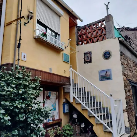 A Casa Do Telefono Holiday home Pumares